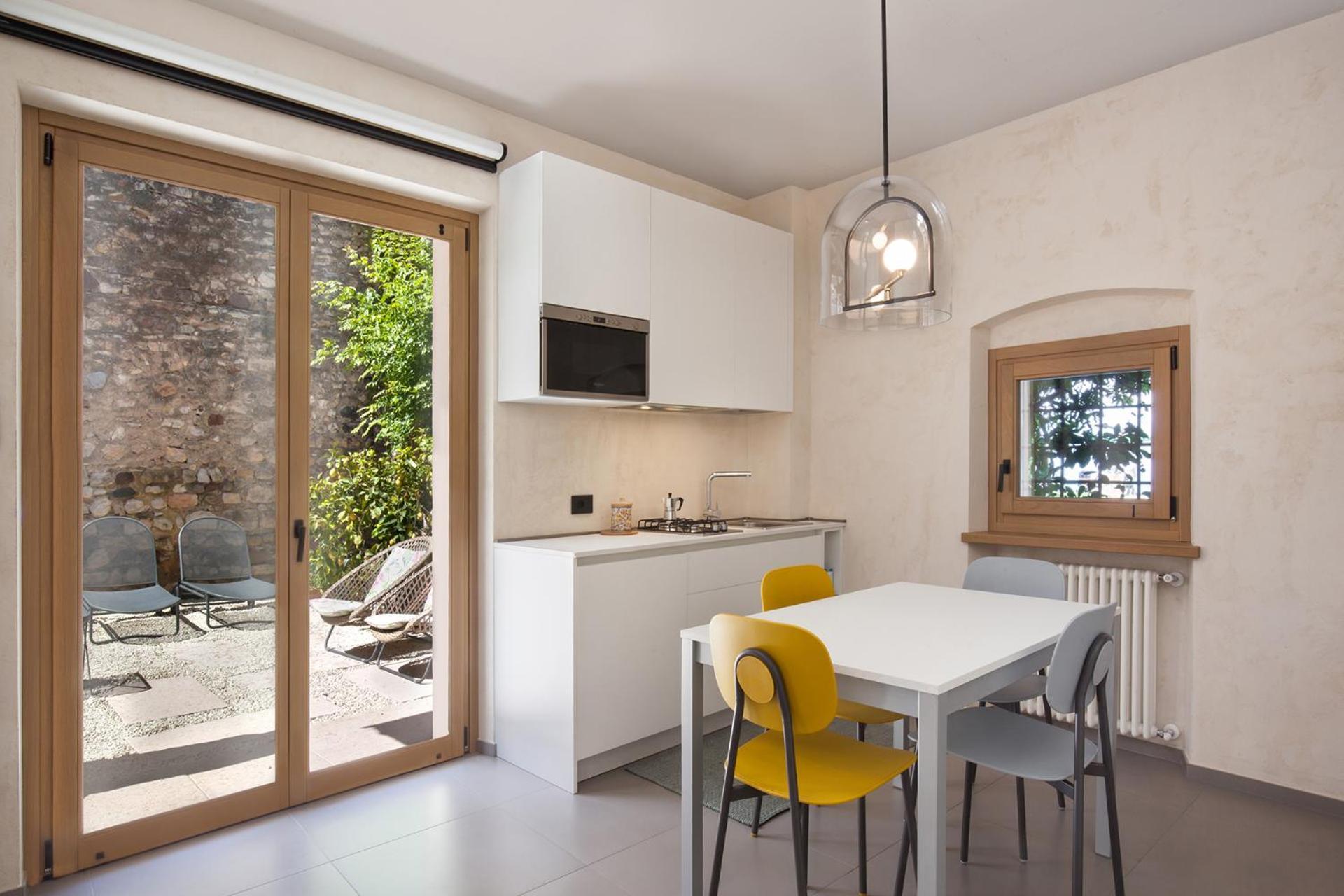 Aparthotel Residenza Vedovelli Torri Del Benaco Exterior foto